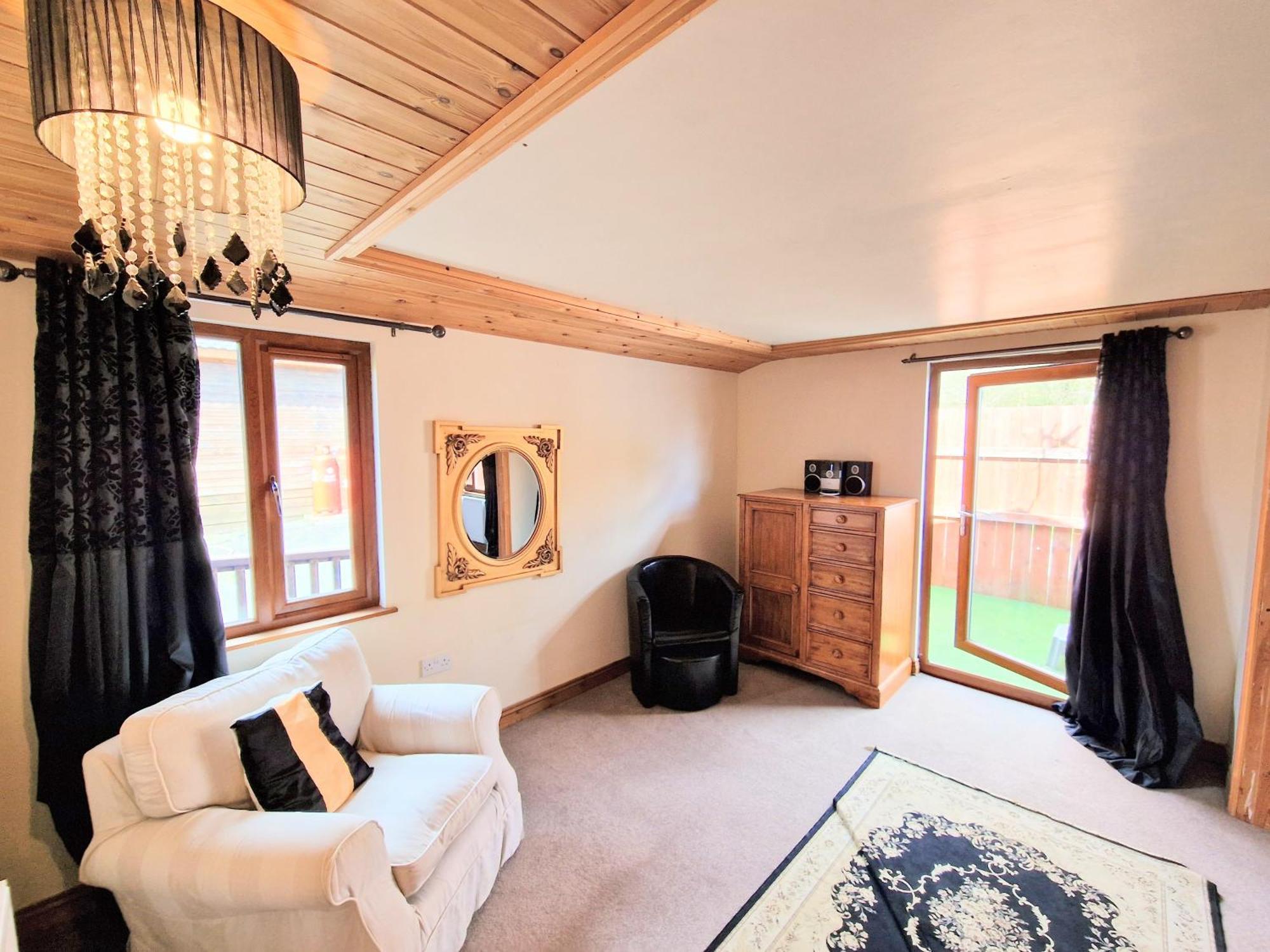Lomond 2 With Private Hot Tub - Fife - Loch Leven - Lomond Hills Villa Kelty Luaran gambar