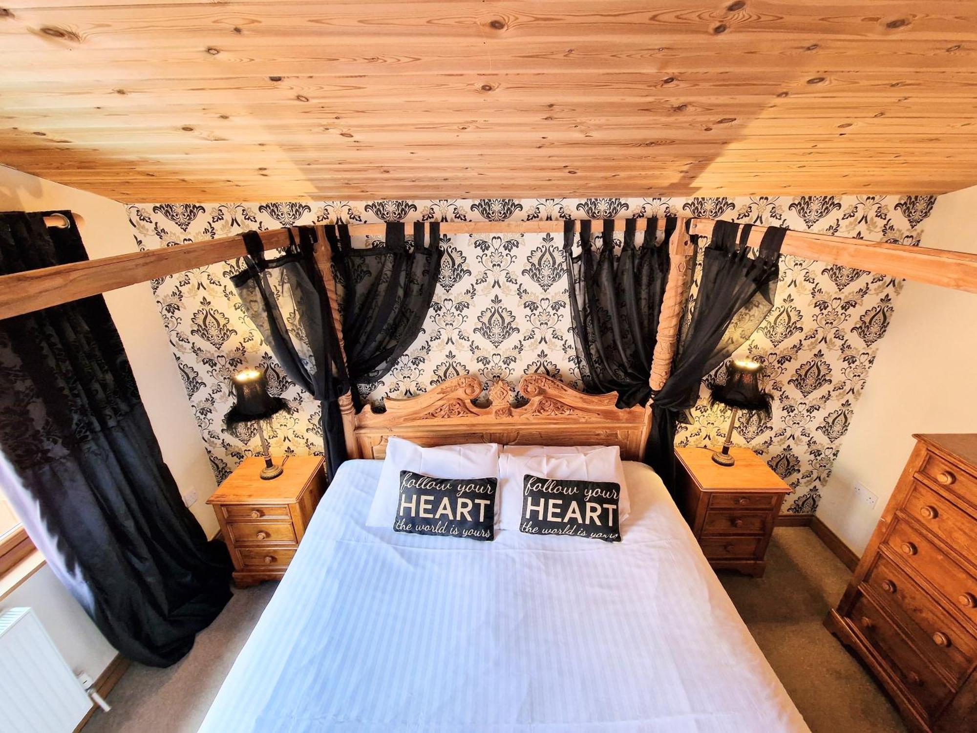 Lomond 2 With Private Hot Tub - Fife - Loch Leven - Lomond Hills Villa Kelty Luaran gambar